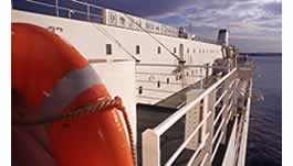 フェリーの外観